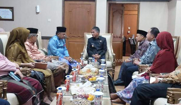 Wakil Bupati Muarojambi Junaidi Mahir menerima kunjungan kerja Kepala BPK RI Perwakilan Jambi, Jumat | dki-mj