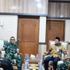 Bupati Dr. Bambang Bayu Suseno (BBS) bersama Wakil Bupati Junaidi H Mahir dan Sekretaris Daerah Budhi Hartono menerima kunjungan tim dari Pusterad | dki-mj