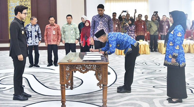 Wakil Wali Kota Jambi, Diza hazra Aljosha, melantik 119 PPPK Paruh Waktu, Jumat | dki-kj