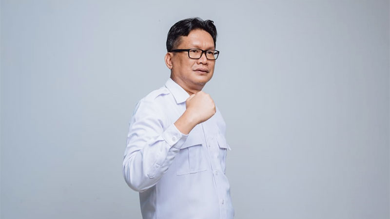 Dr. Noviardi Ferzi