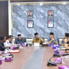 Wali Kota Jambi, Dr. Maulana, beraudiensi dengan para sopir angkutan kendaraan roda enam atau lebih, Senin | dki-kj