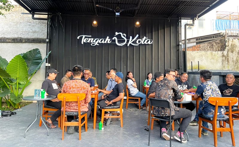 Pertandingan domino antar jurnalis dan FK-IJK mempererat silaturahmi dan kebersamaan | panpel
