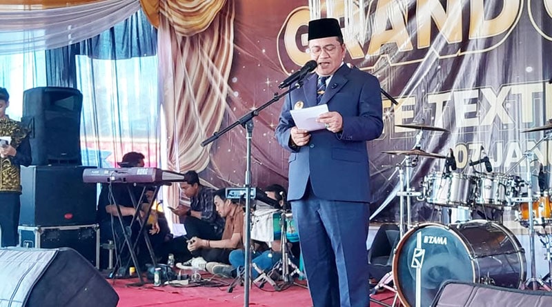 Wali Kota Jambi, Dr. Maulana, meresmikan Elite Textile & Tailor, di kawasan Jambi Business Center (JBC), Kota Jambi, Rabu | gjj