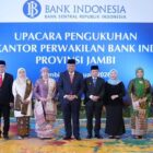 Pengukuhan Tedy Arif Budiman sebagai Kepala Kantor Perwakilan Bank Indonesia (KPwBI) Provinsi Jambi, menggantikan Warsono yang pindah ke Papua | foto : ysn
