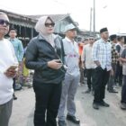 Bupati Tanjabtim, Dillah Hikmah Sari, meninjau lokasi kebakaran di Pasar Blok D Pandan Jaya, Geragai | dki-tjt