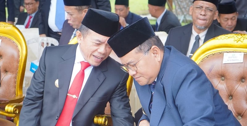 Wali Kota Jambi, Maulana, bersama Gubernur Jambi, Al Haris, seusai upacara Hari Otoda dan Hardiknas di Kabupaten Bungo, Senin | gjj
