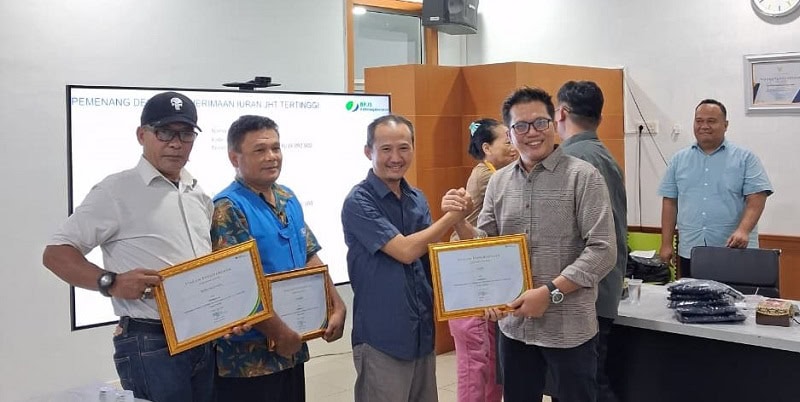 BPJS Ketenagakerjaan Cabang Jambi menyelenggarakan sosialisasi implementasi onboarding mekanisme pendaftaran baru lewat aplikasi digital Perisai, di ruang rapat Kantor BPJS Ketenagakerjaan Jambi | foto : humas bpjstk
