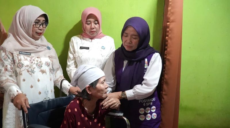 Ketua TP PKK Provinsi Jambi, Hesnidar Haris, mensosialisasikan Gerakan Jambi Bershalawat di Kota Sungai Penuh dan Kabupaten Kerinci | erit