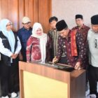 Serah terima manfaat program Kampung Bahagia tahap I, sekaligus syukuran bersama masyarakat RT 38 Simpang III Sipin, Minggu | gejeje