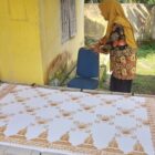 SKK Migas – MontD’Or Oil Tungkal Ltd dorong UMKM Desa Mengupeh meningkatkan kualitas Batik Lipe | tim