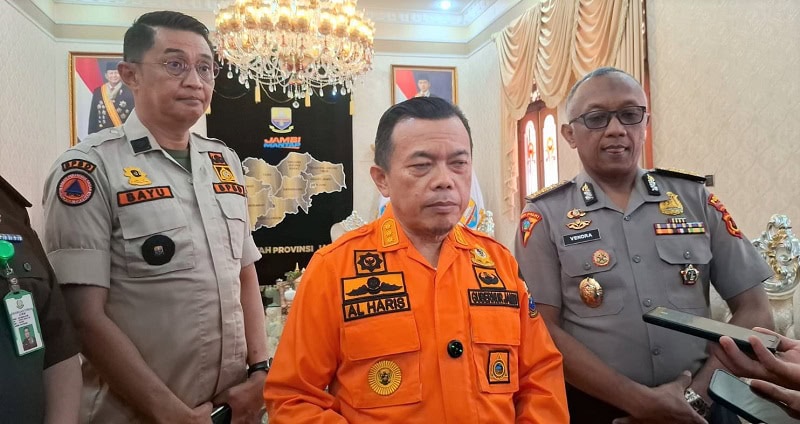 Gubernur Jambi seusai rapat penanggulangan kebakaran lahan bersama Menko Polkam, Senin | dki-pj