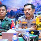 Wakapolda Jambi saat melakukan pengecekan hotspot karhutla di Posko Bandara Lama, Sabtu | pld