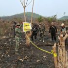 Personel Brimob bersama lintas instansi melakukan pengamanan di wiilayah konservasi gajah, di Kabupaten Tebo, Jambi | humas polda