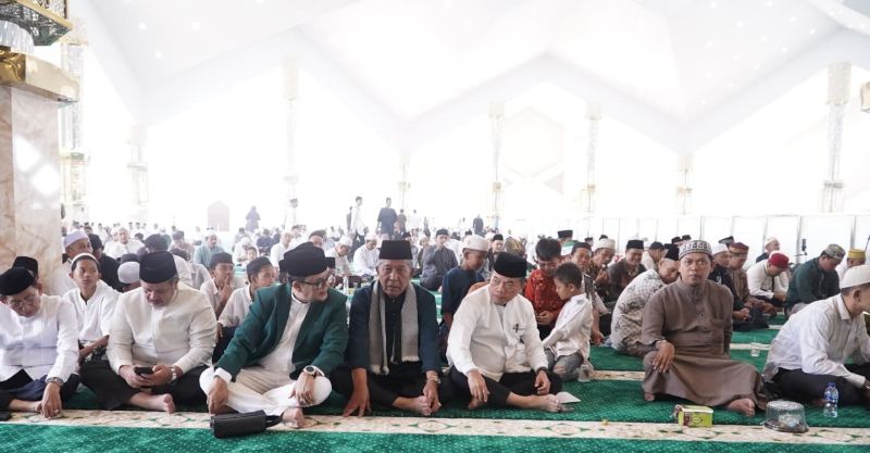 Tabligh akbar memperingati Maulid Nabi Muhammad SAW, di Masjid Raya Tsamaratul Insan, Kota Jambi, Minggu | erit
