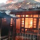 Kebakaran hebat terjadi di RT 08 Kelurahan Tanjung Raden, Kecamatan Danau Teluk, Kota Jambi, Sabtu sore | asa