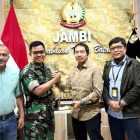 General Manager PHR Zona 1, Muhammad Luthfi Ferdiansyah melakukan kunjungan kehormatan kepada Danrem 042/Garuda Putih, Brigjen TNI Nyamin | foto : pep