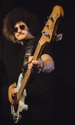 Alejandro Gonzalez (Bass, Vocals) playing that bass