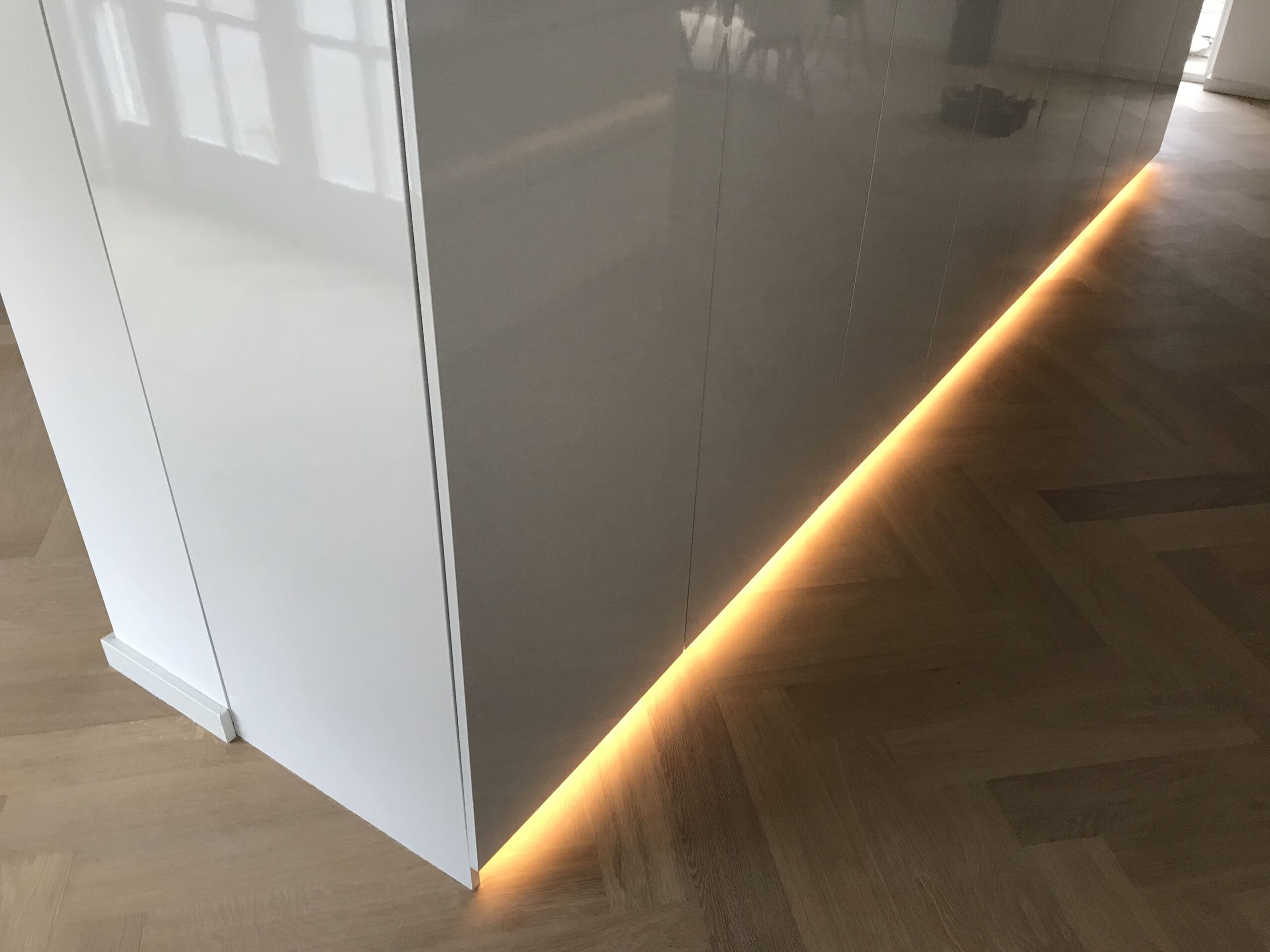 20171103_103910683_iOS