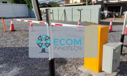 ติดตั้งชุดไม้แขนกั้นเปิดด้วยบัตร ให้กับบริษัท อีคอมอินโนเทค จำกัด