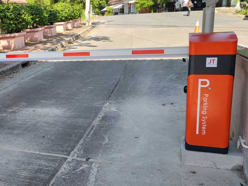 ไม้กระดก ป้อมยาม