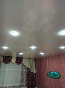 glyanczevye-potolki (4)