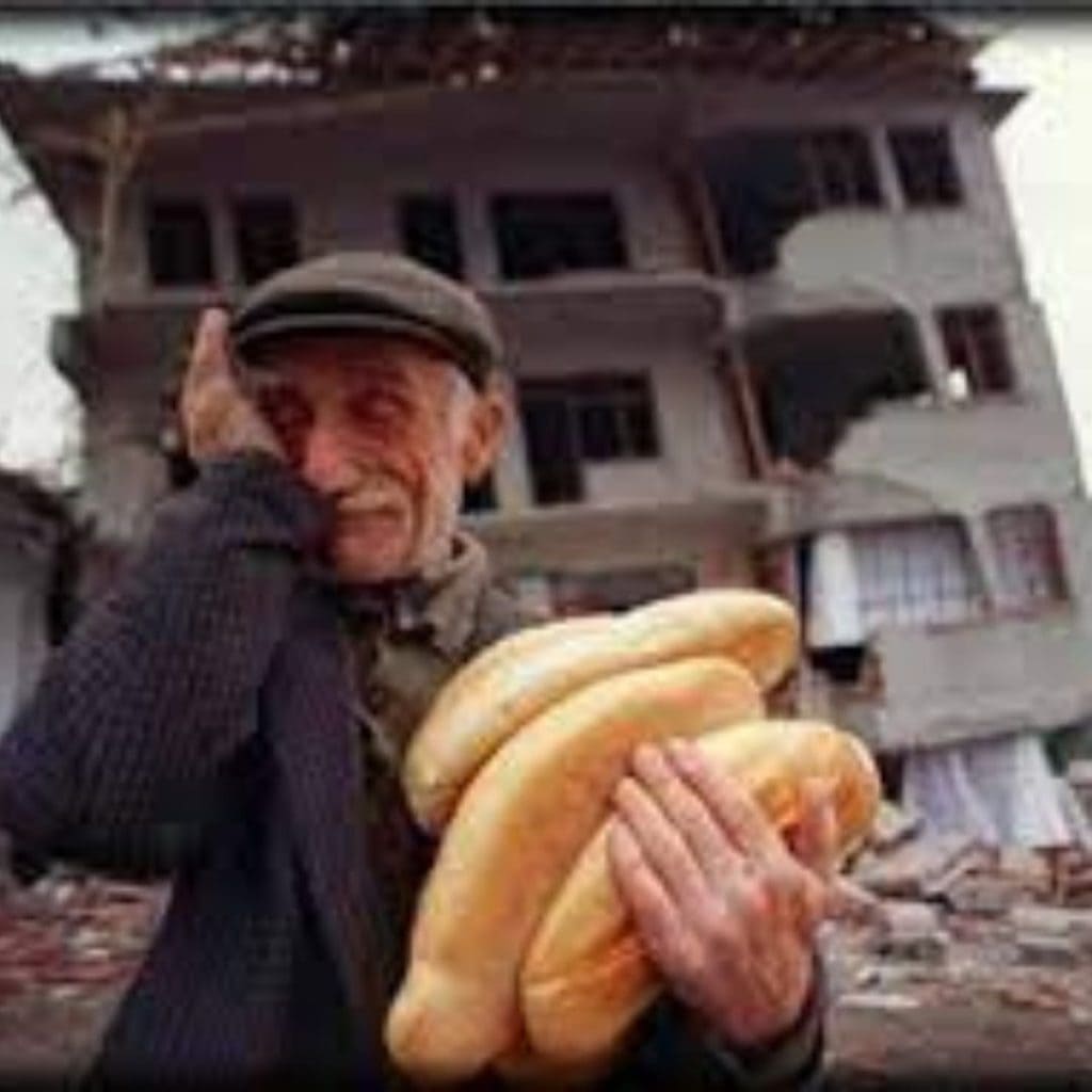 <strong>Depremde Yaşlılar</strong> Ne Durumda