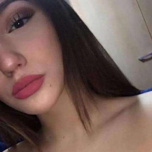 En kvinna som söker en man för sexuella relationer