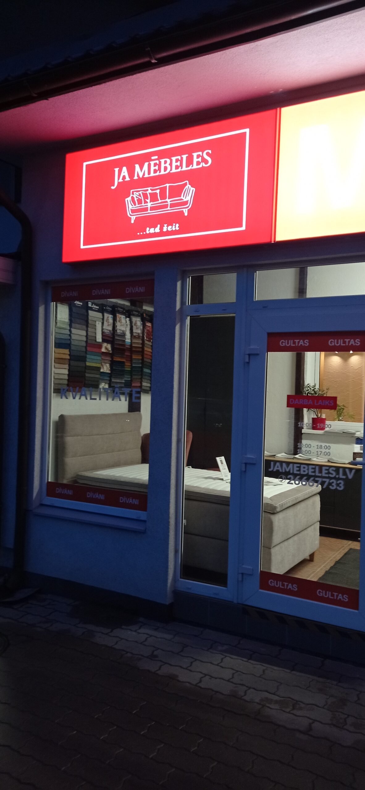 Gaismas kaste JA Mēbeles.