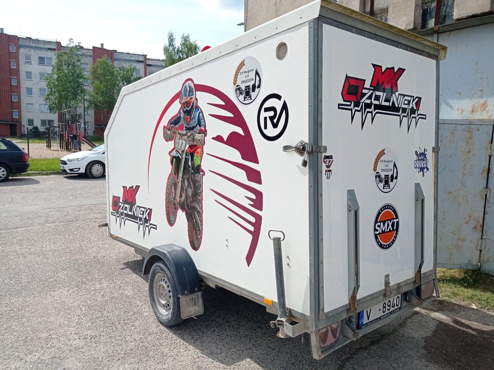 Reklāma uz piekabes – Mx Ozolnieki