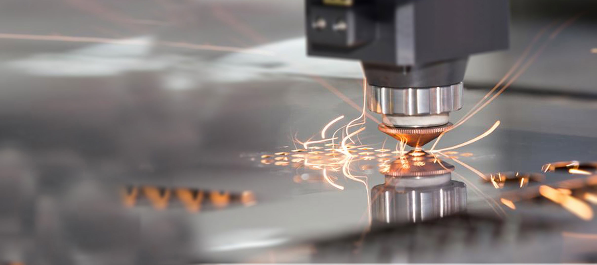 ایران فلز پیشرو در زمینه خدمات برش لیزر