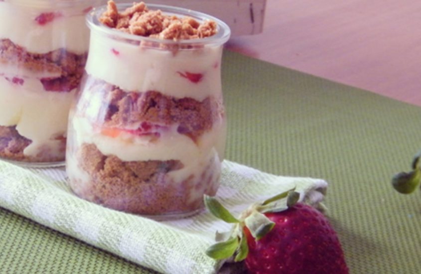 Copa crujiente de mascarpone y fresas