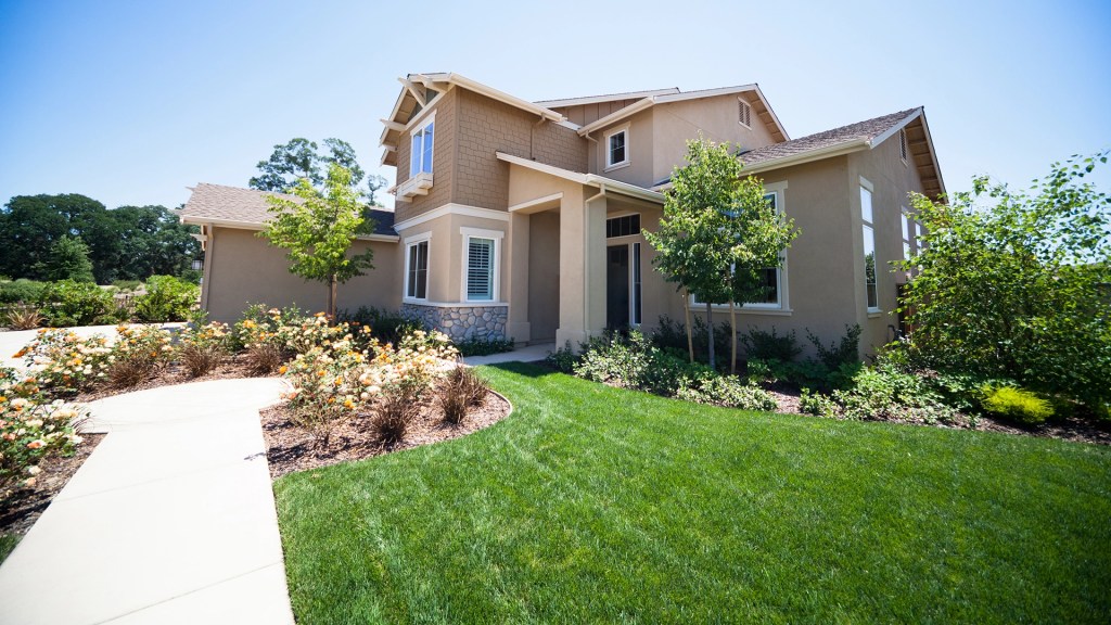 House with lawn in North Carolina by lawn Panther