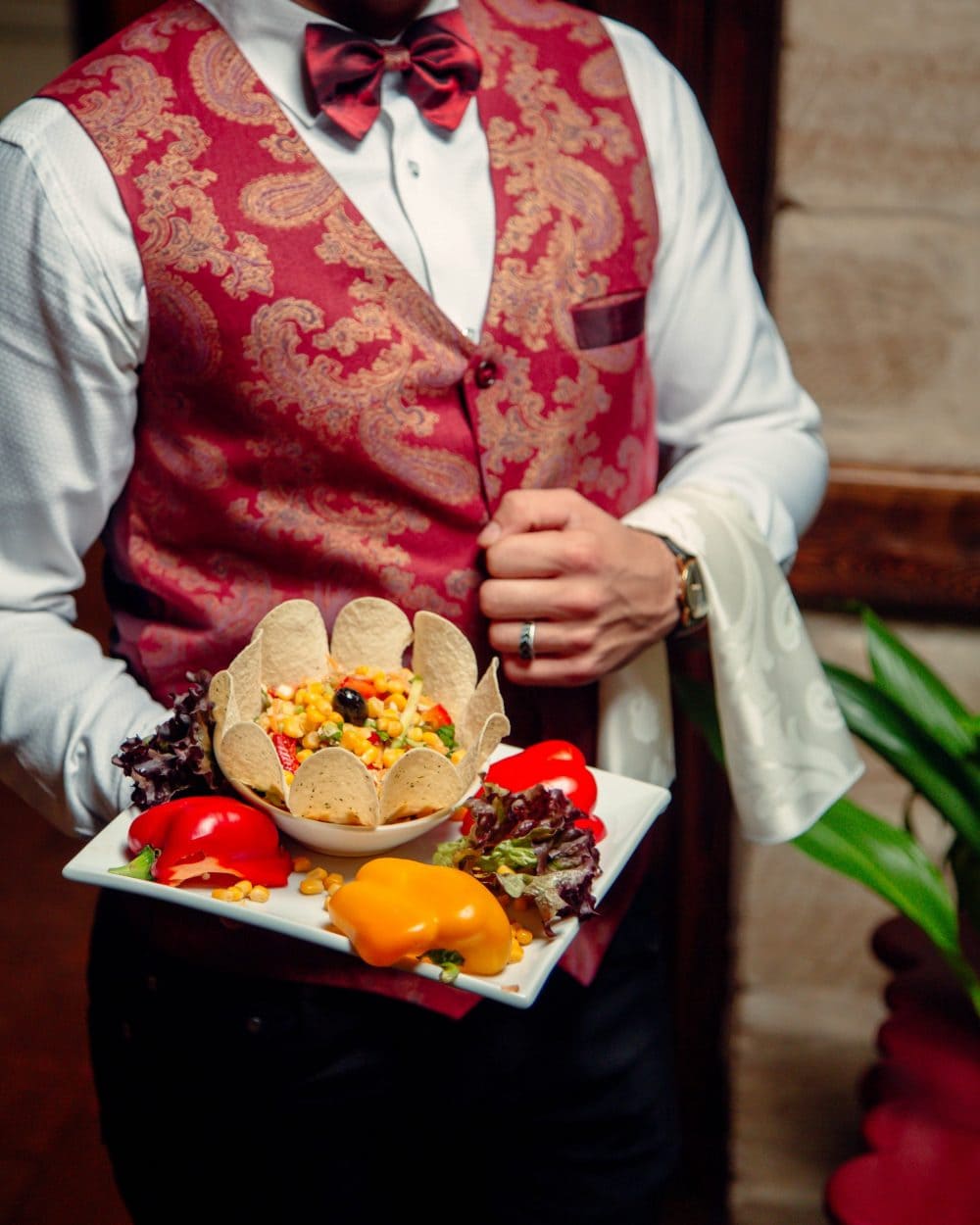 alt="Le Levant Catering Services Orientalisch Hamburg – elegantes Fingerfood für den Sektempfang"