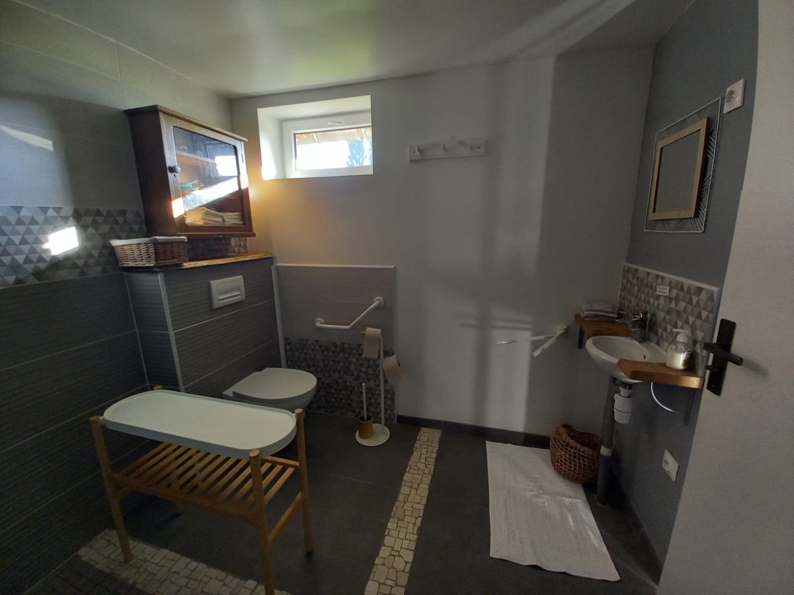 WhatsApp Image 2025-05-03 at 21.19.03