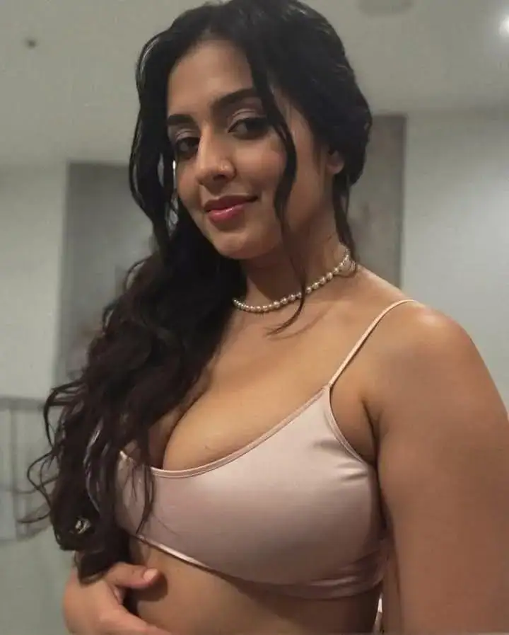 Private escort service in Mumbai