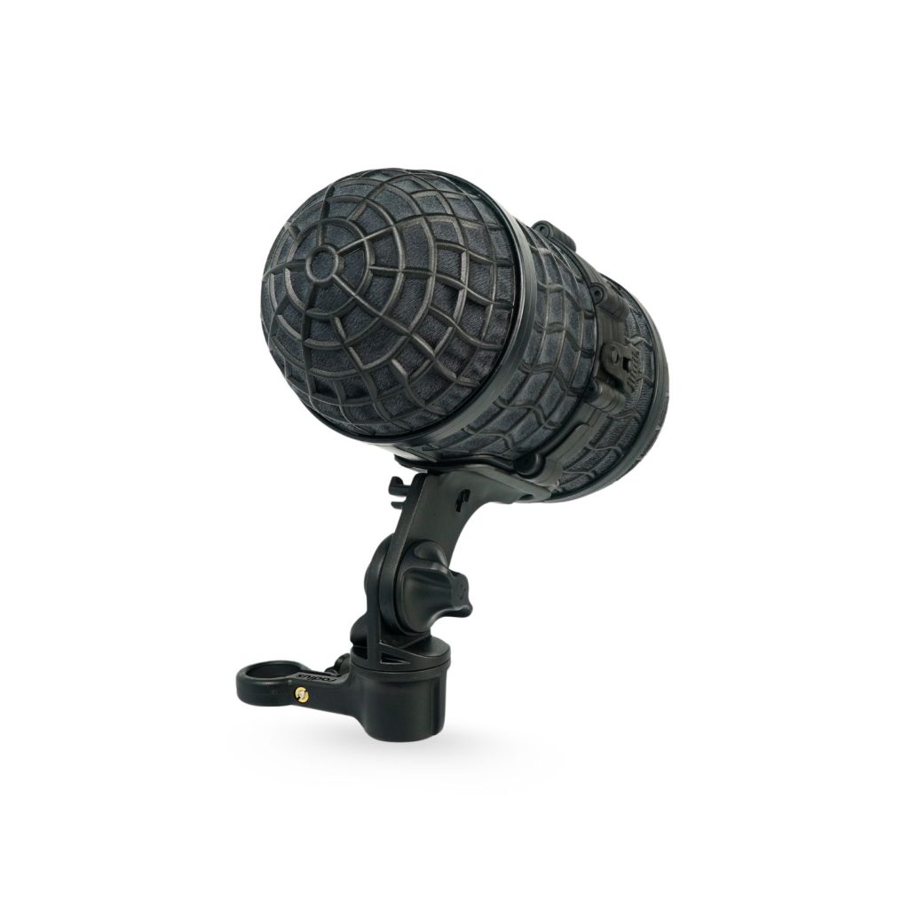 Mini-ALTO 115 windshield with grey fur cover attached showing magnetic pod design