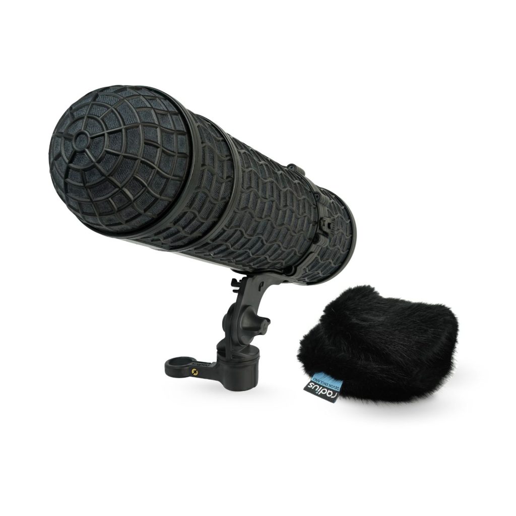 Mini-ALTO 300 windshield system with black fur cover and pistol grip handle