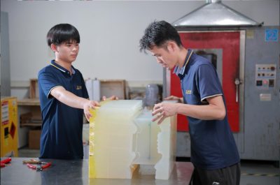 Polyurethane vacuum replica casting lab