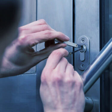 non_destructive_commercial_locksmith_service_maryland.png