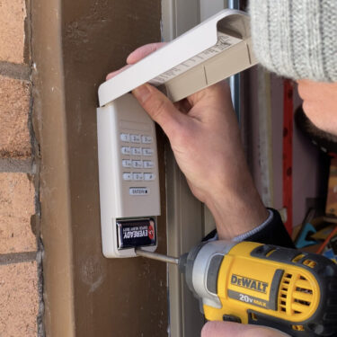 garage-door-lock-repair