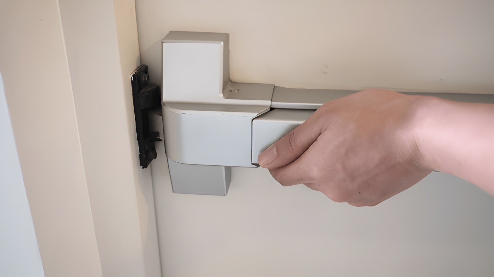 Commercial Push Bar Installation 4