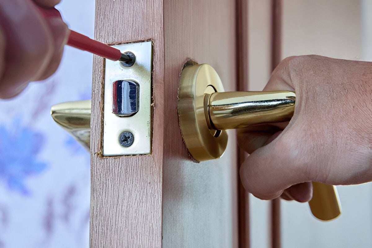 Lever Handle Installation 3