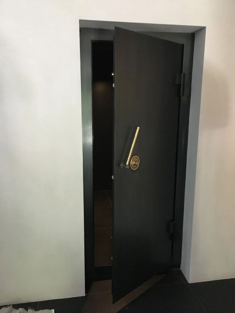 Locksmith Guarantee locksmith technician Maryland