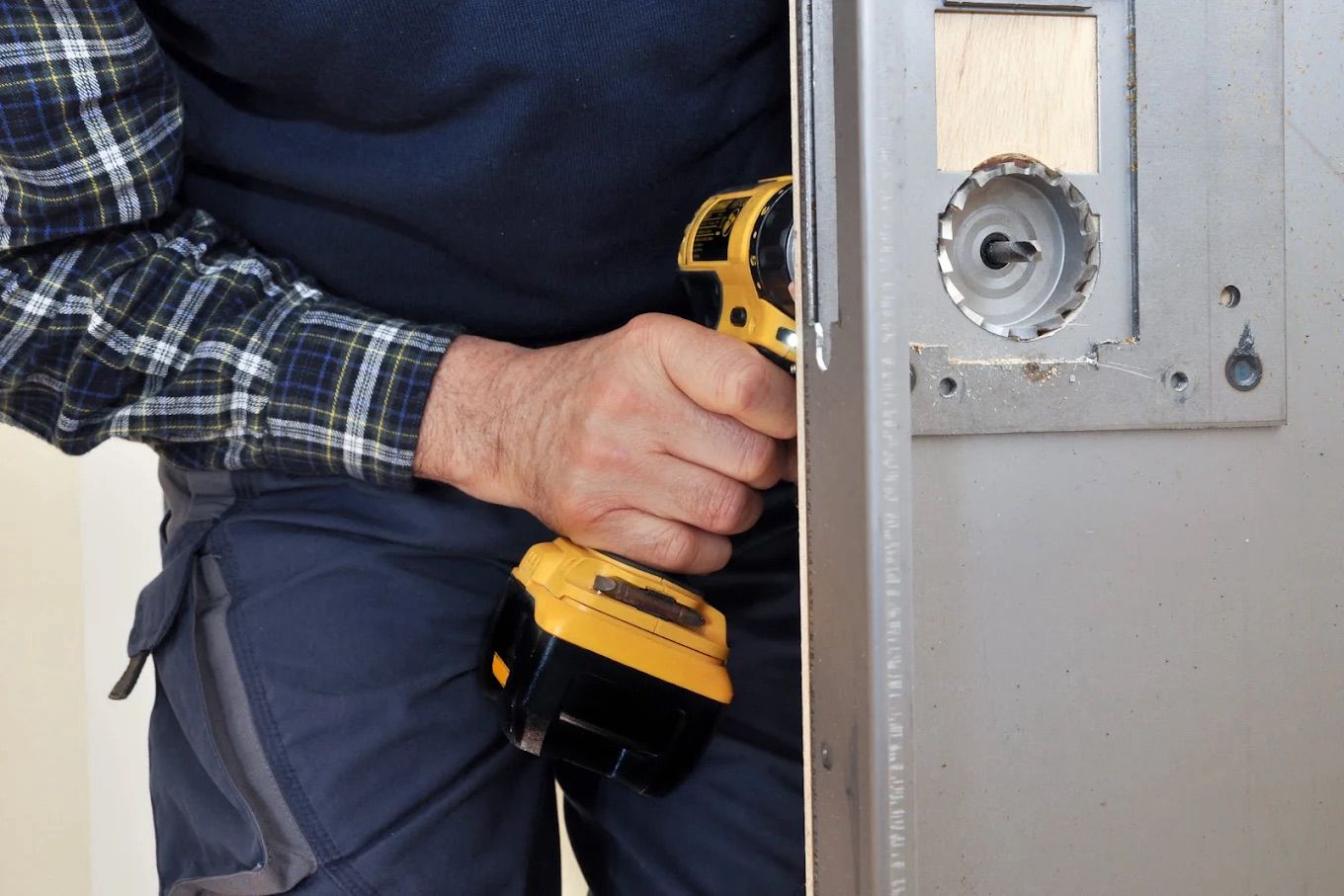 Locksmith Guarantee technician on-site Gambrills
