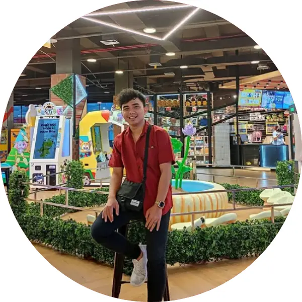 Fajar R.