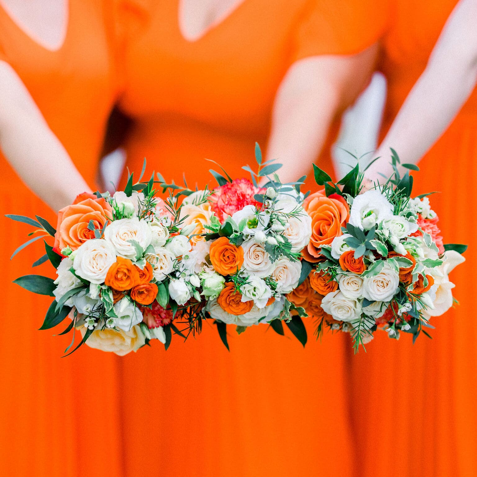 fleuriste-mariage-bordeaux-luxe-bouquet-demoiselle-honneur-coloré