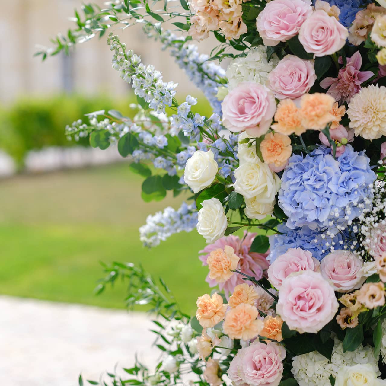 floral-designer-fleuriste-mariage-boreaux-luxe-fleurs-arche