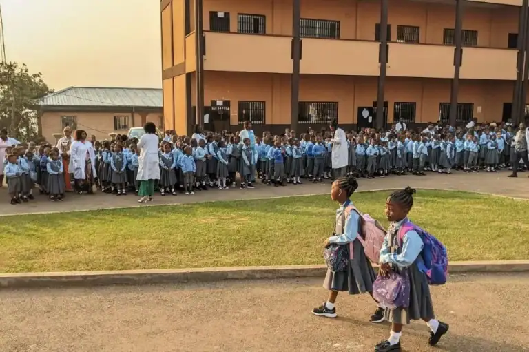 Rentrée scolaire 2026-2027 : Les classes reprennent à Douala