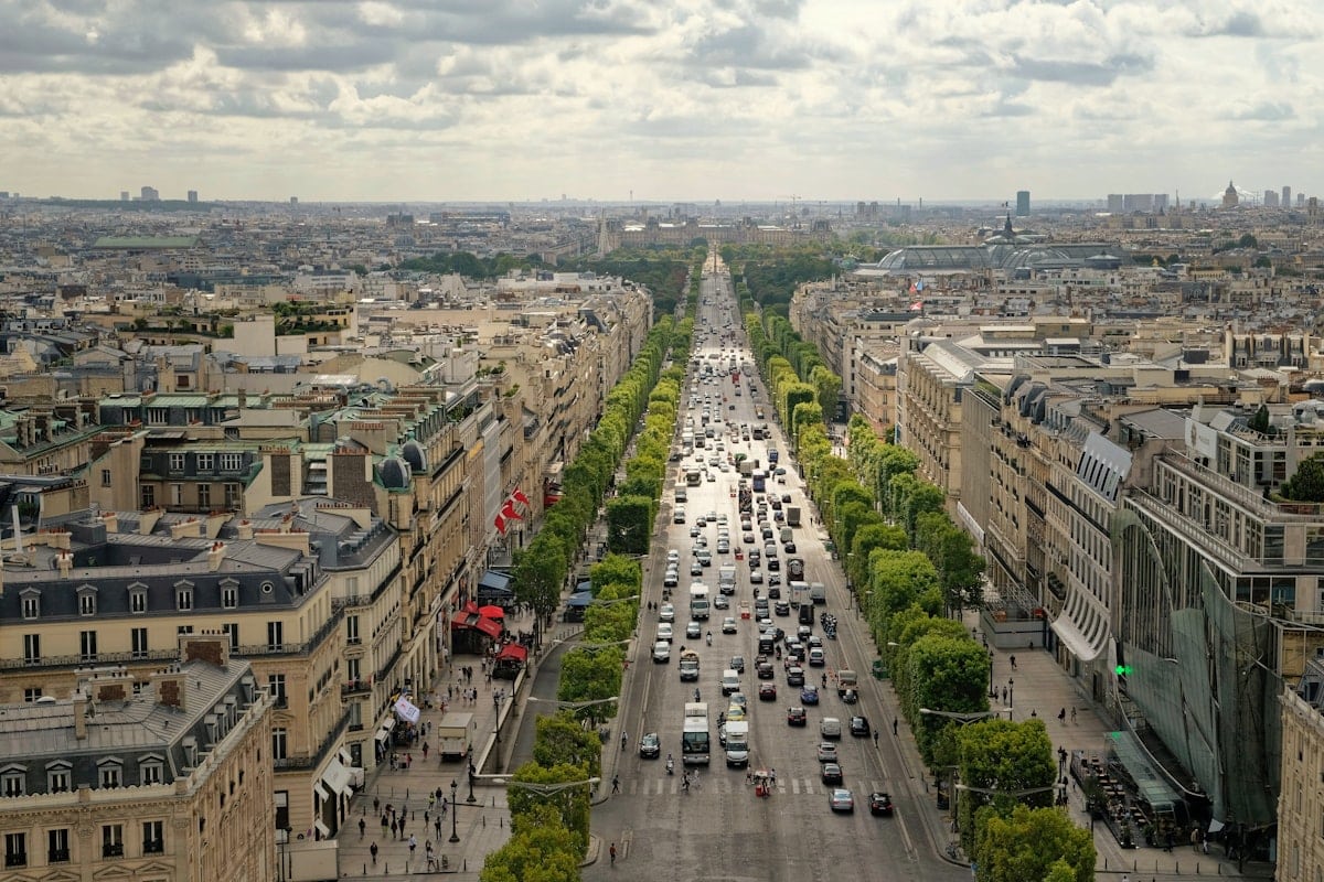 Assurance Emprunteur Paris 8ème : Comment Bien Choisir Votre Garantie de Prêt
