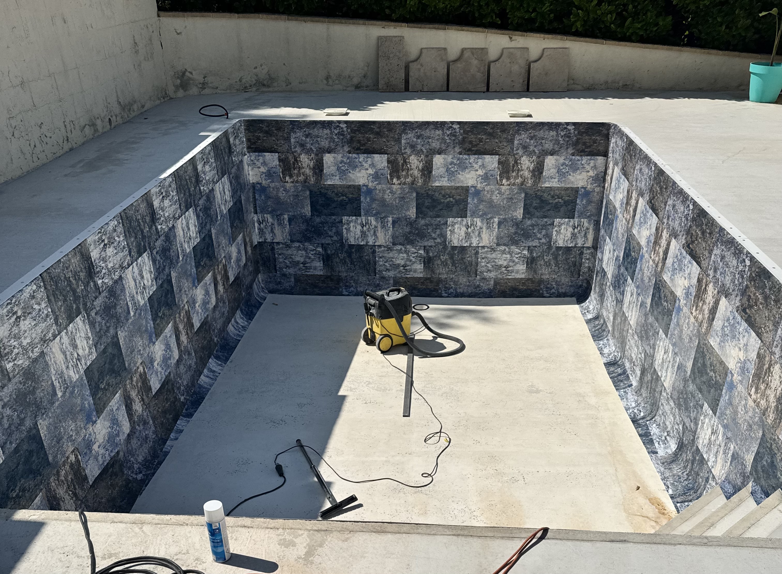 Aménagement piscine avant